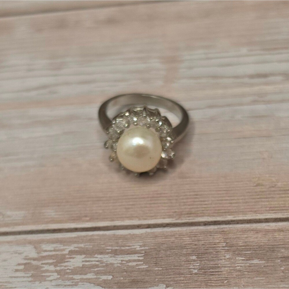 New! Ring - Picture 4 of 12